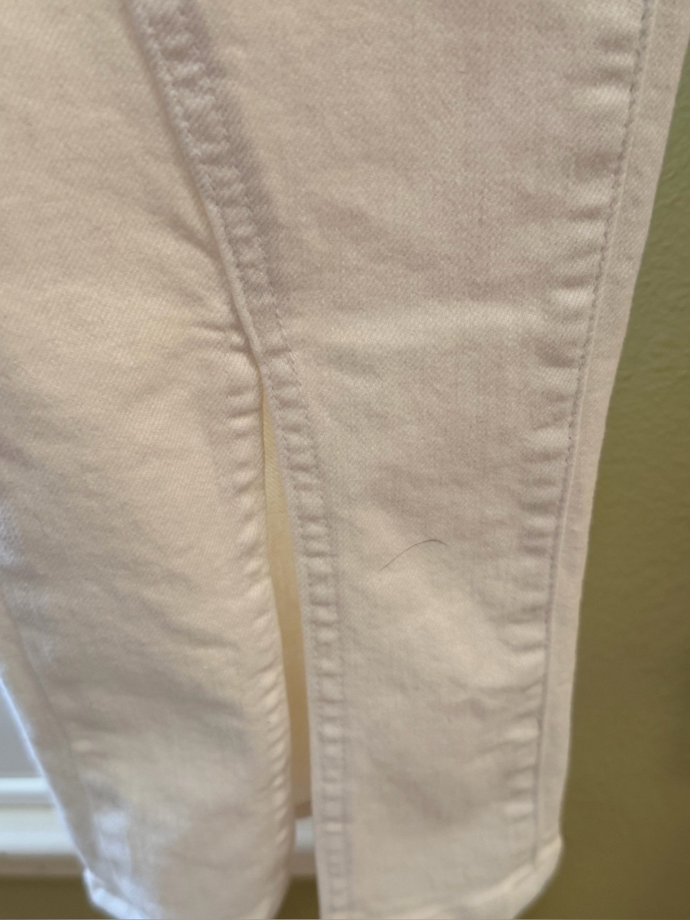 MOTHER White High-Rise Split-Hem Chinos - Picture 4 of 9